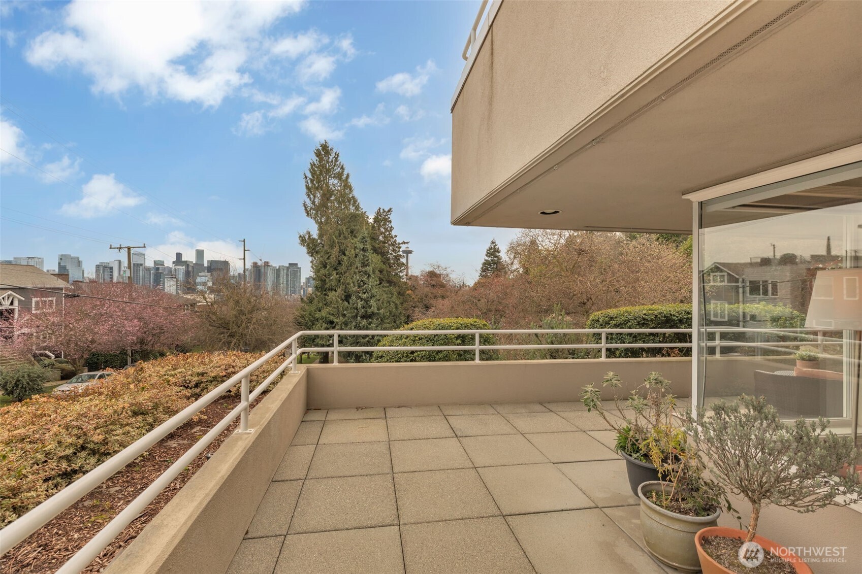 1231 5th Avenue North, Unit 101 Seattle, WA 98109 - Photo 26 of 31 a view of a terrace