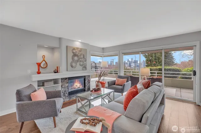 $739,900 | 1231 5th Avenue North, Unit 101, Seattle, WA 98109