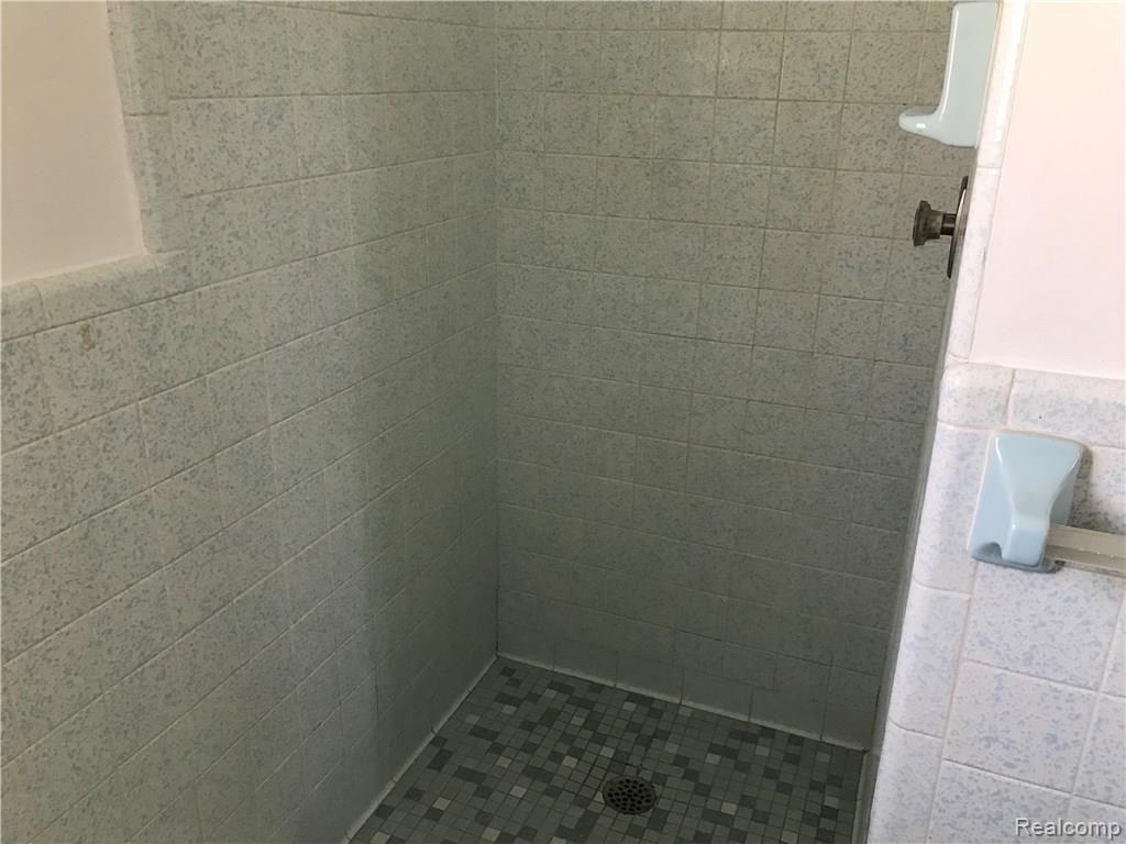 39603 Ryan Road Sterling Heights, MI 48310 - Photo 12 of 21 IMG_1810.JPG