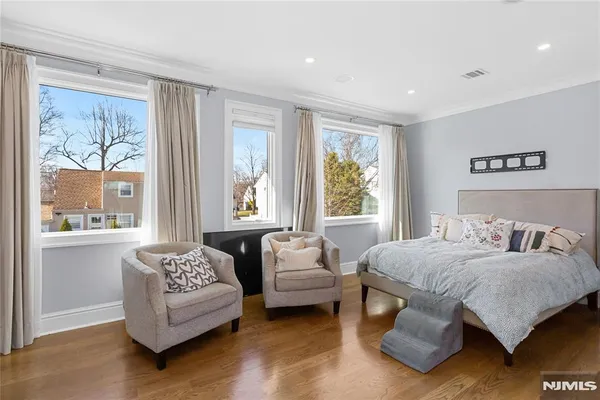 $1,600,000 | 537 Spring Valley Road, Paramus, NJ 07652