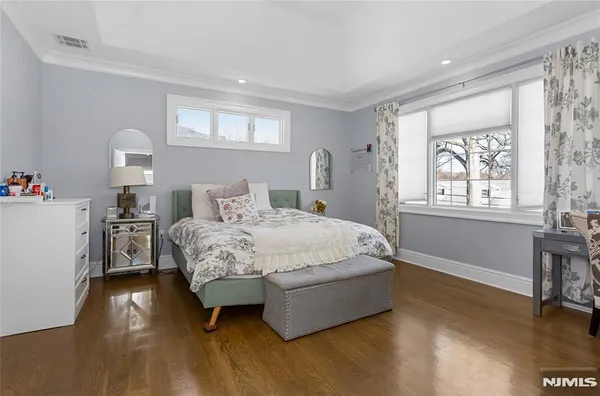 $1,600,000 | 537 Spring Valley Road, Paramus, NJ 07652