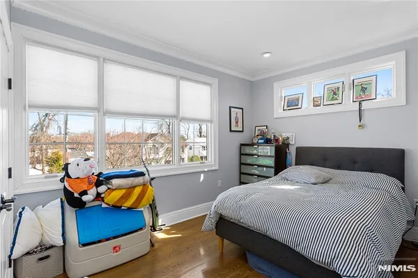 $1,600,000 | 537 Spring Valley Road, Paramus, NJ 07652