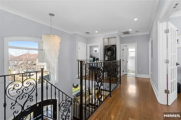 $1,600,000 | 537 Spring Valley Road, Paramus, NJ 07652