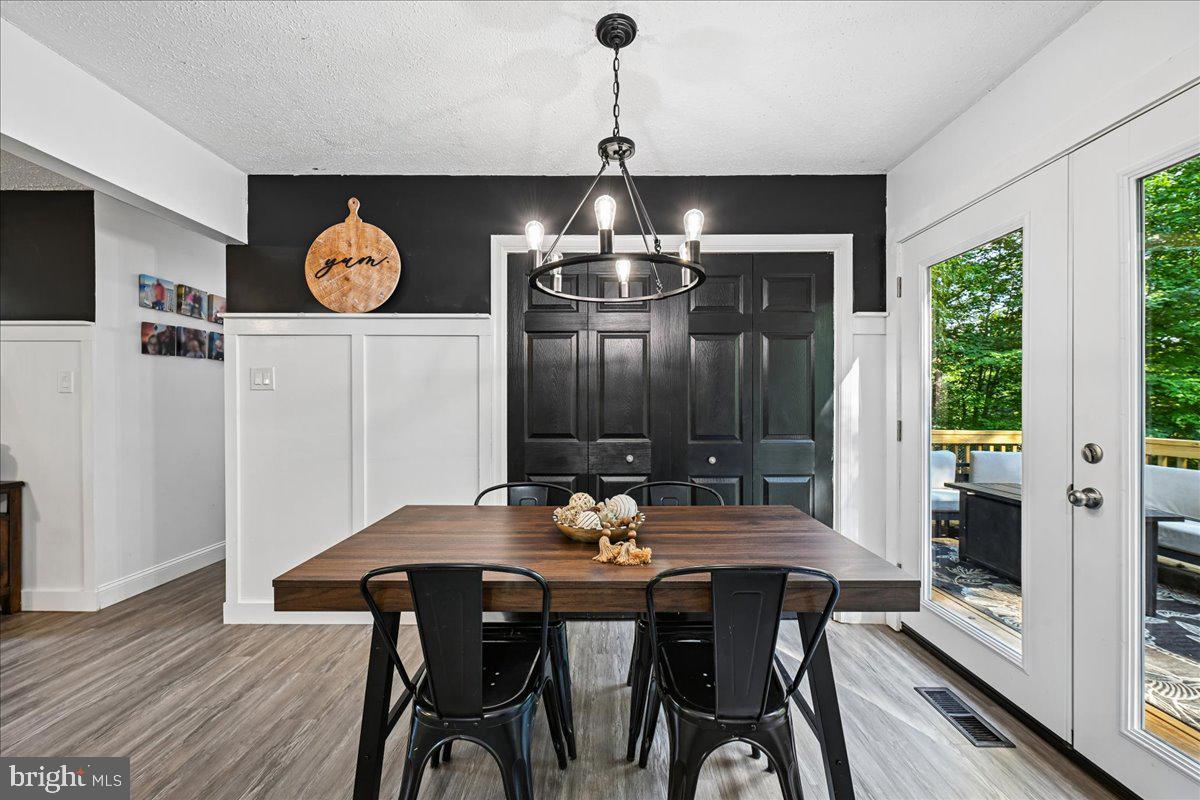 39875 Golden Beach Road Mechanicsville, MD 20659 - Photo 12 of 30 Modern dining space with stylish accents.