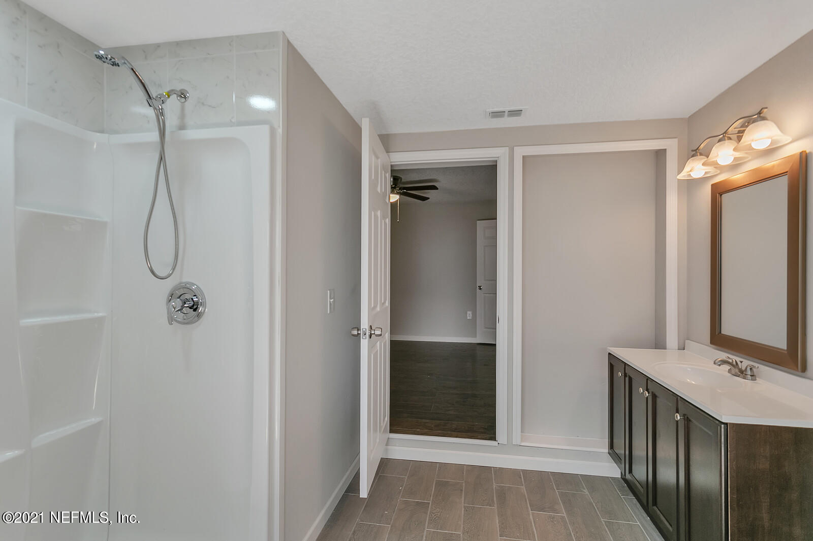 2978 Alonso Road Jacksonville, FL 32216 - Photo 21 of 34 Owner's Suite