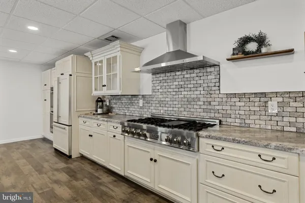 $325,000 | 159 Edgewood Drive, New Holland, PA 17557