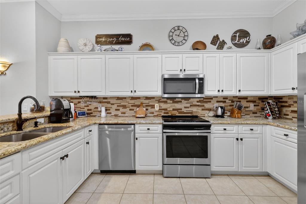 5108 Southwest 103 Way Gainesville, FL 32608 - Photo 16 of 35