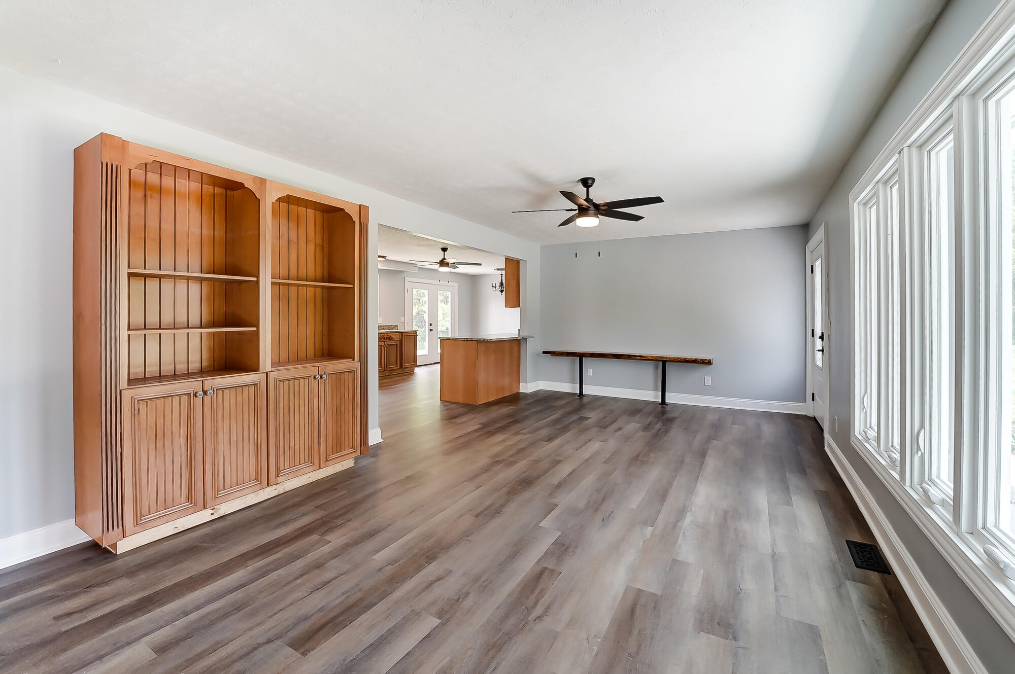 8155 Springfield Jamestown Road Springfield, OH 45502 - Photo 13 of 57