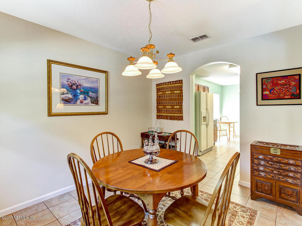 1875 Old Fleming Grove Road Fleming Island, FL 32003 - Photo 16 of 47 Dining Room