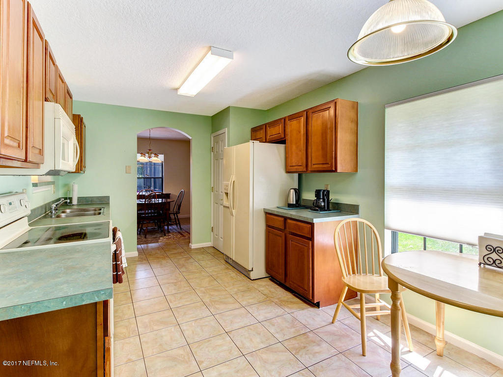 1875 Old Fleming Grove Road Fleming Island, FL 32003 - Photo 10 of 47 Kitchen