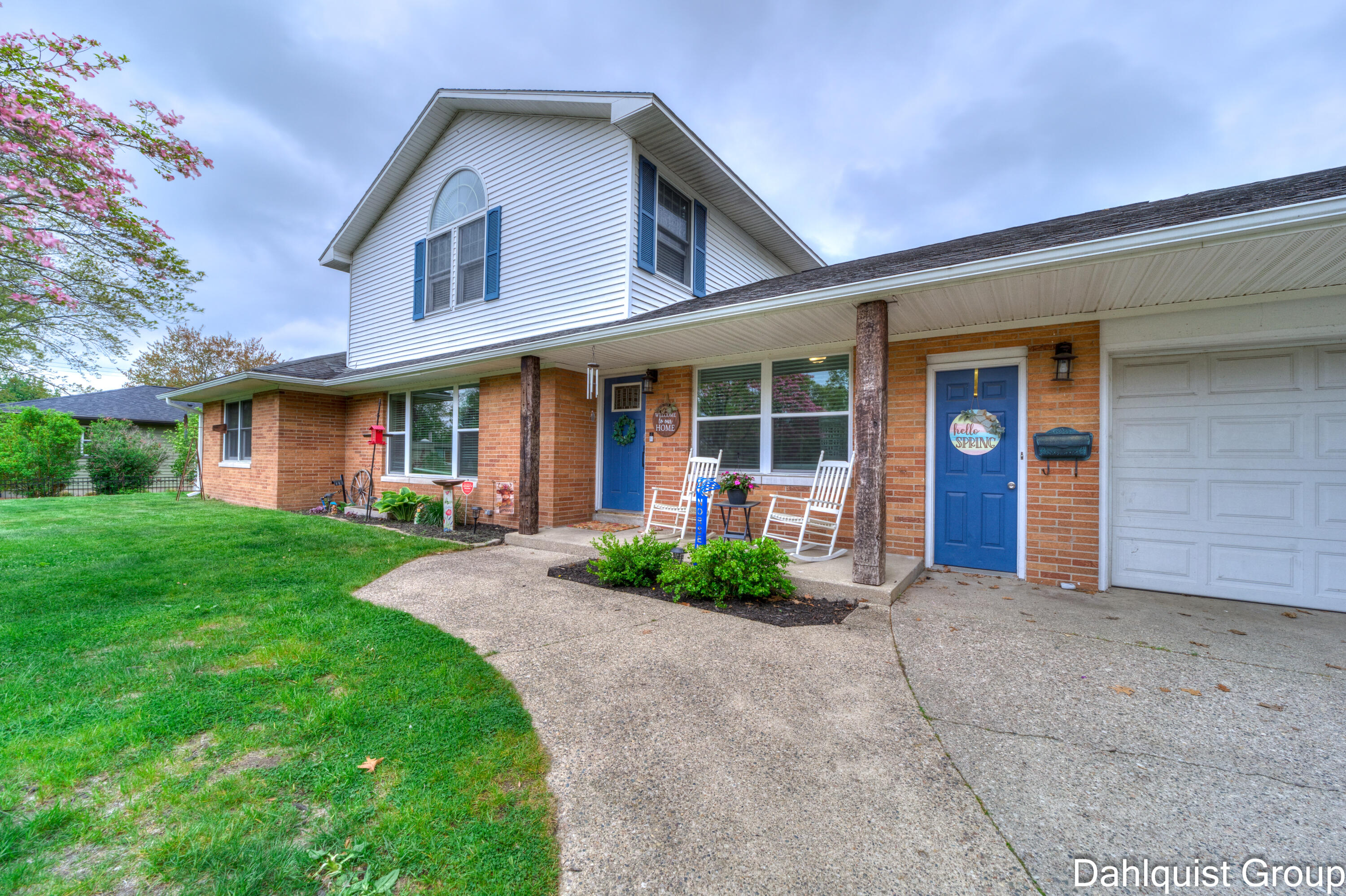 622 Pinewood Road Muskegon, MI 49445 - Photo 6 of 49 622 Pinewood (6 of 50)