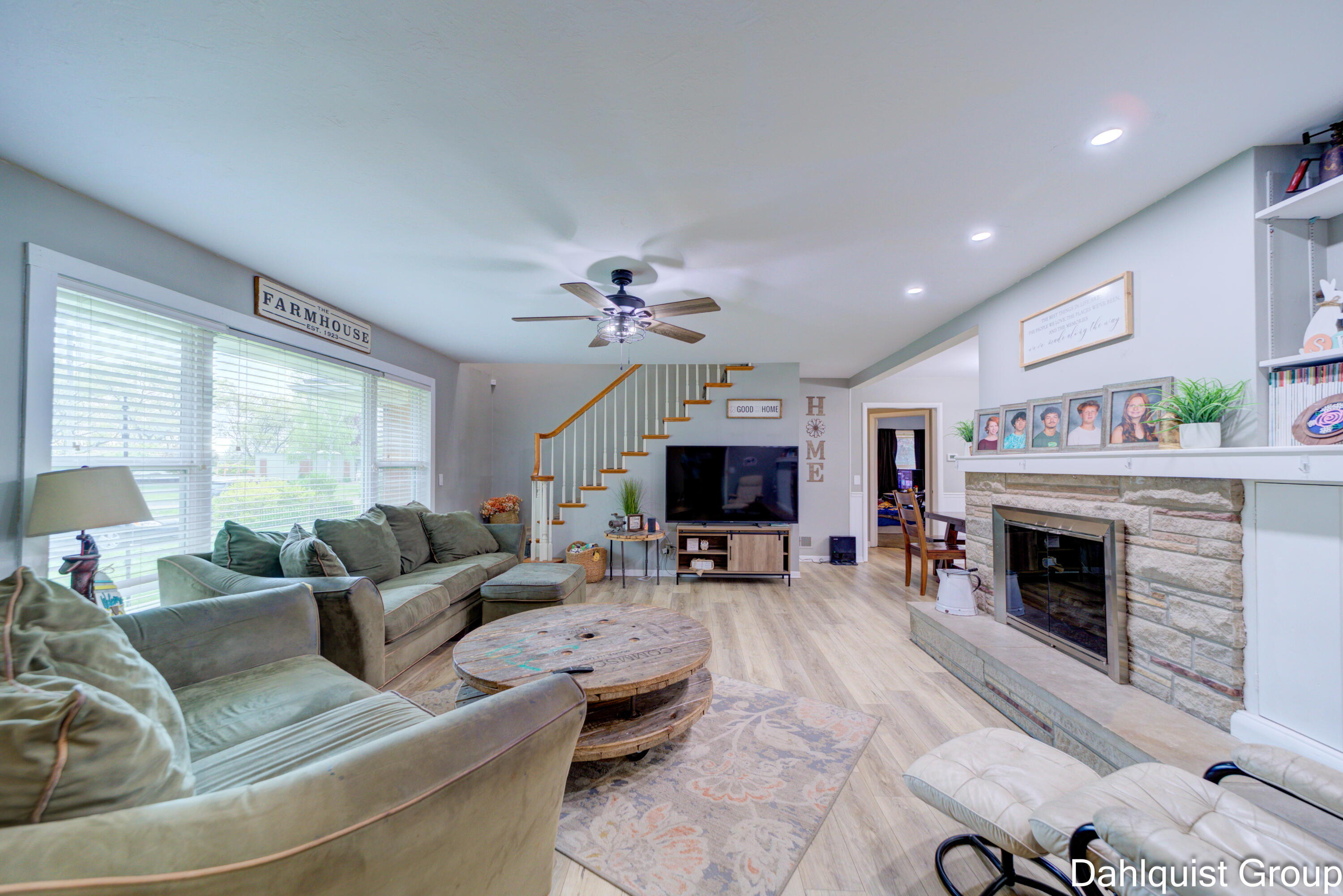 622 Pinewood Road Muskegon, MI 49445 - Photo 8 of 49 622 Pinewood (8 of 50)