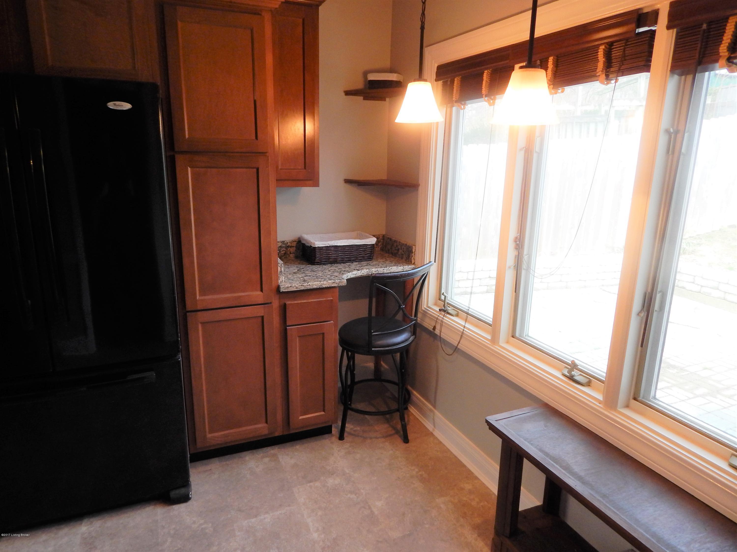 1846 Gresham Road Louisville, KY 40205 - Photo 12 of 35 03-5