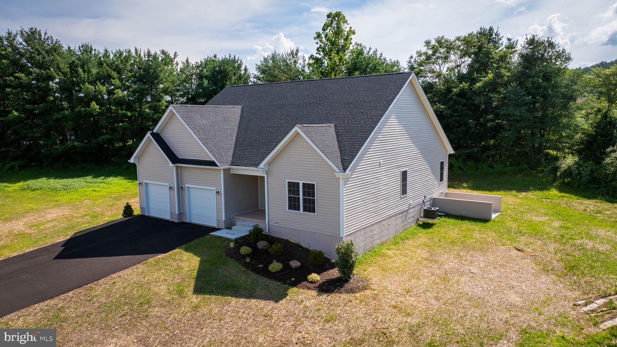 40 Mdg Berkeley Springs Berkeley Springs, WV 25411 - Photo 2 of 33