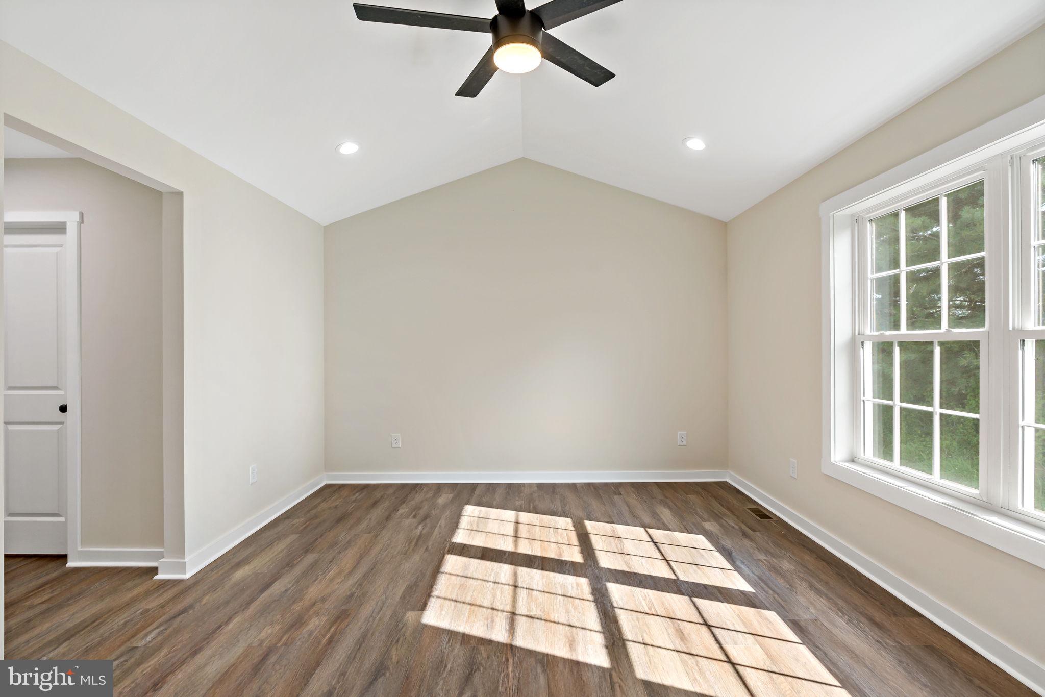 40 Mdg Berkeley Springs Berkeley Springs, WV 25411 - Photo 24 of 33