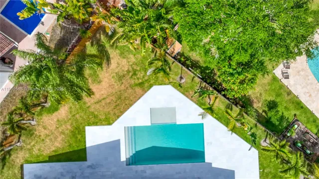 $1,890,000 | 842 West Coco Plum Circle, Plantation, FL 33324