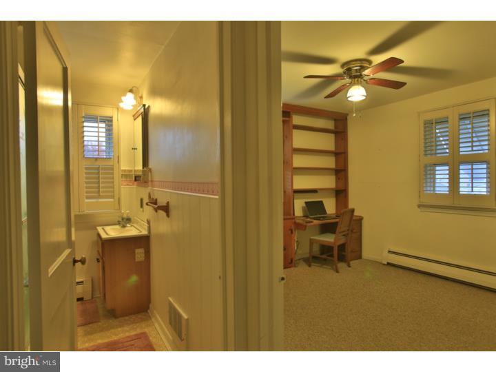 21 Beryl Road Paoli, PA 19301 - Photo 15 of 24 Hallway