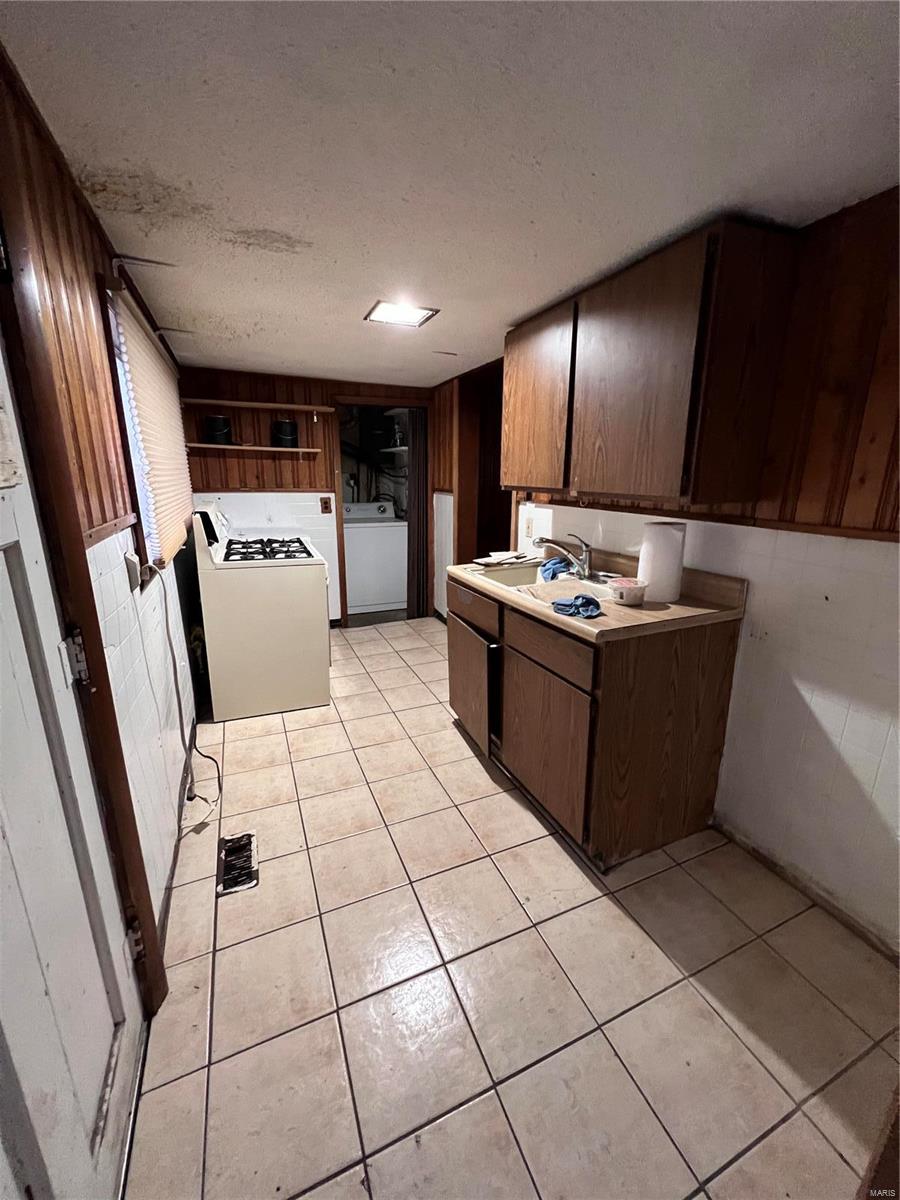 2641 Center Street Granite City, IL 62040 - Photo 5 of 13