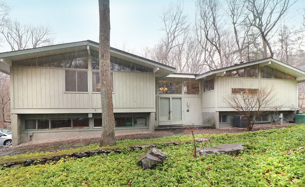 15 Indian Ridge Road Natick, MA 01760 - Photo 1 of 27 Gallery Image 1