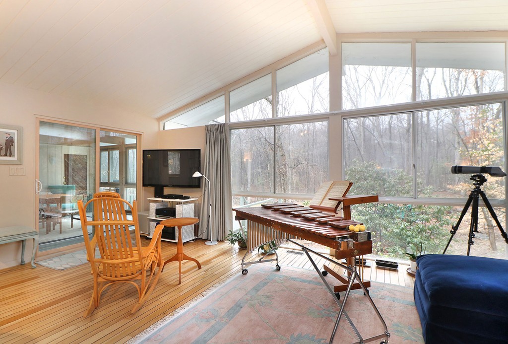 15 Indian Ridge Road Natick, MA 01760 - Photo 9 of 27 Gallery Image 9