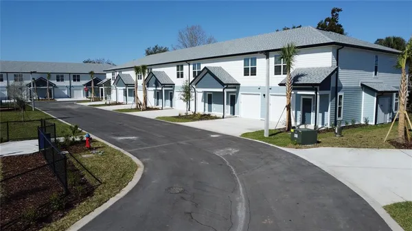 front view of house with a yard