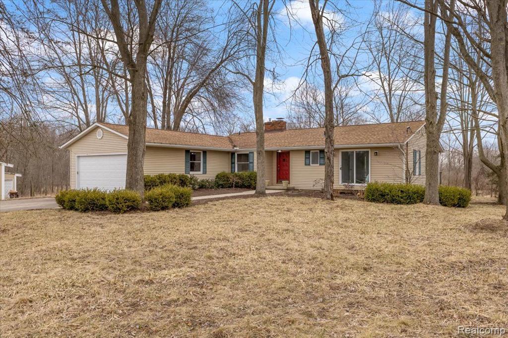 4800 North Burkhart Road Howell, MI 48855 - Photo 2 of 35
