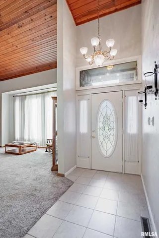 $219,000 | 708 Pawnee Drive, Du Quoin, IL 62832