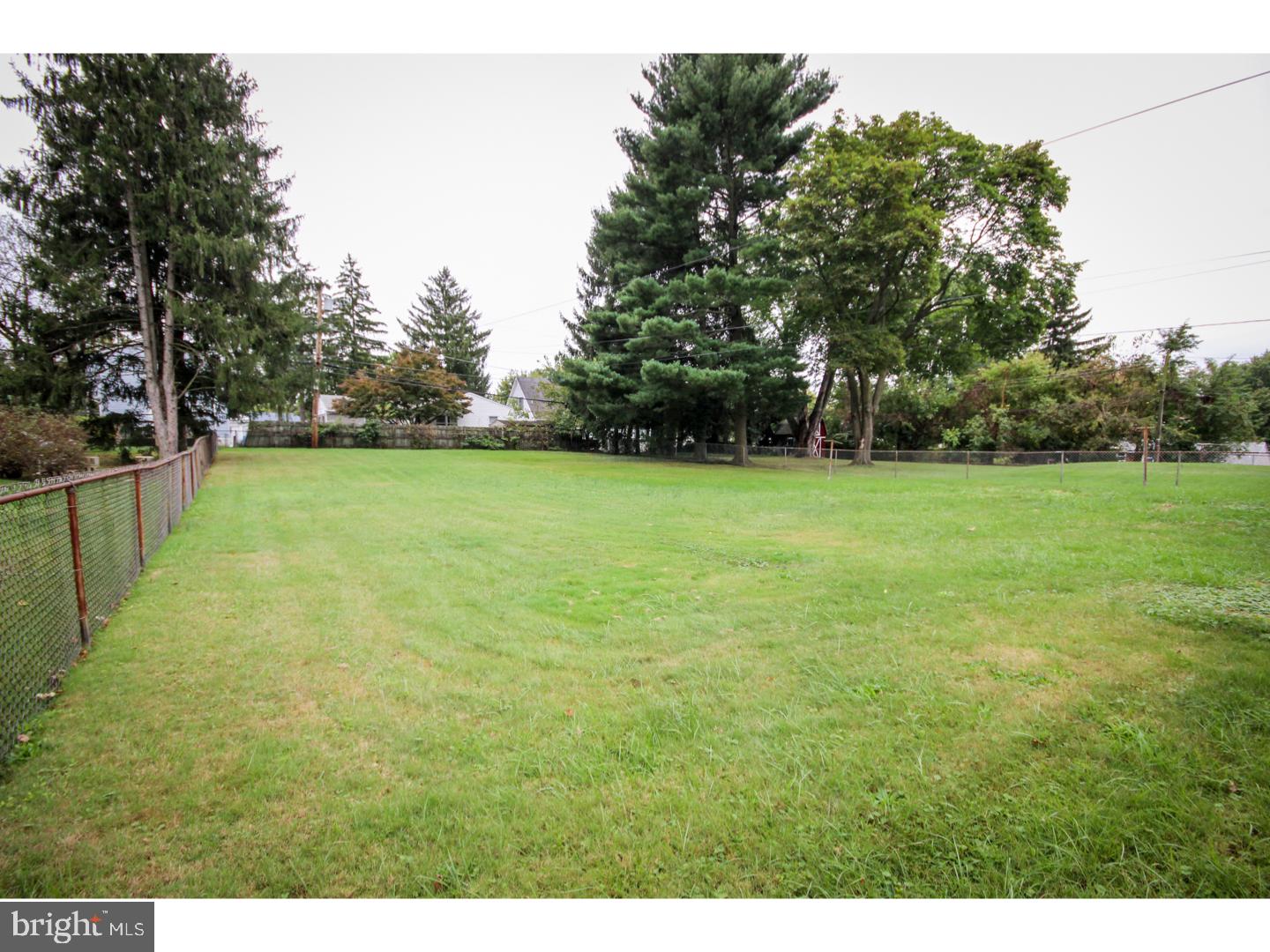 405 Cambridge Road Brookhaven, PA 19015 - Photo 20 of 21 Gallery Image 20
