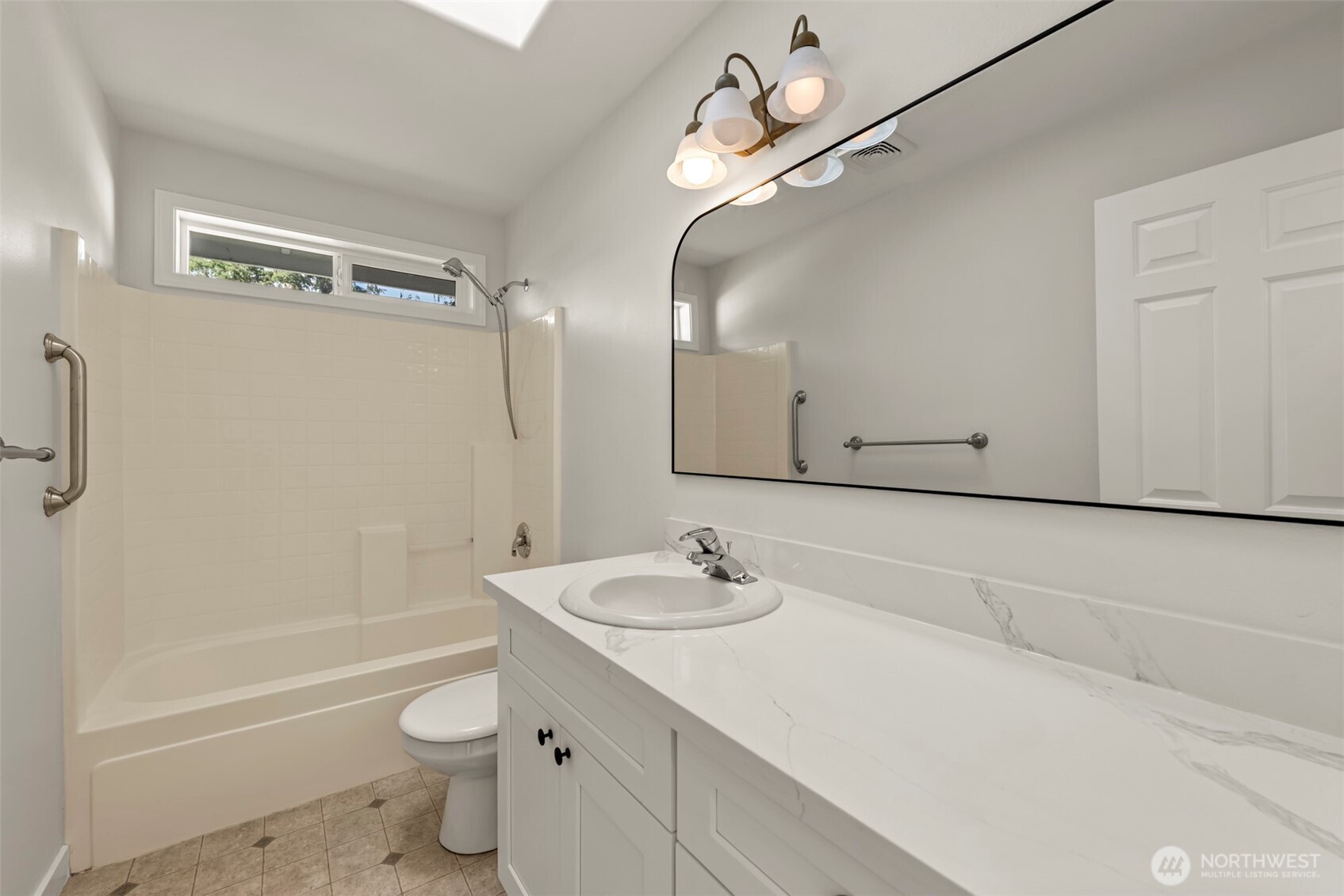 765 Vashon Avenue Northeast Renton, WA 98059 - Photo 22 of 25