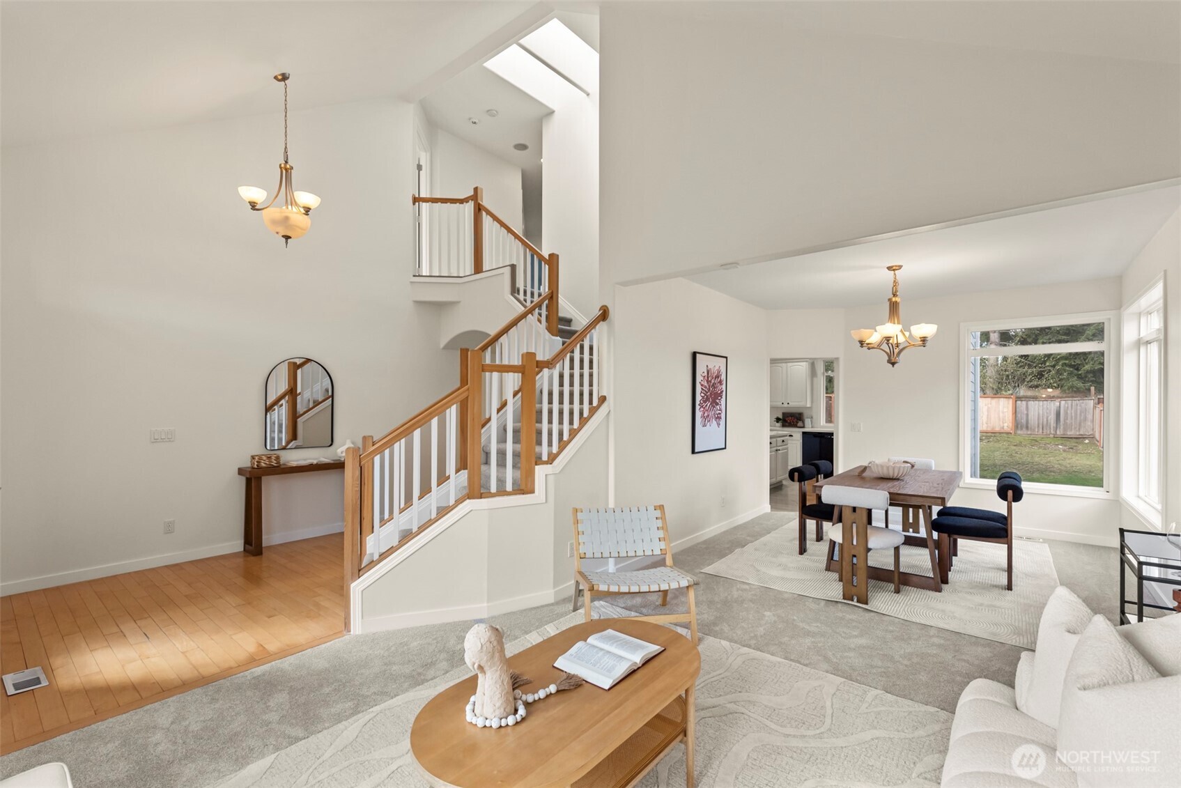 765 Vashon Avenue Northeast Renton, WA 98059 - Photo 4 of 25