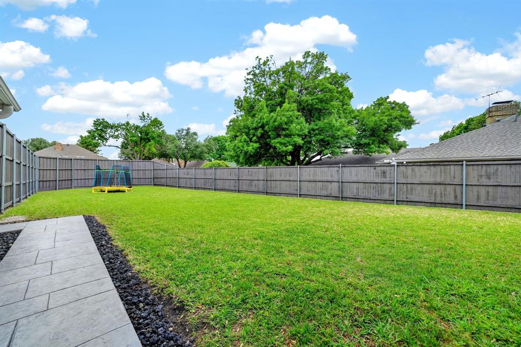 10114 Lawler Road Dallas, TX 75243 - Photo 28 of 32