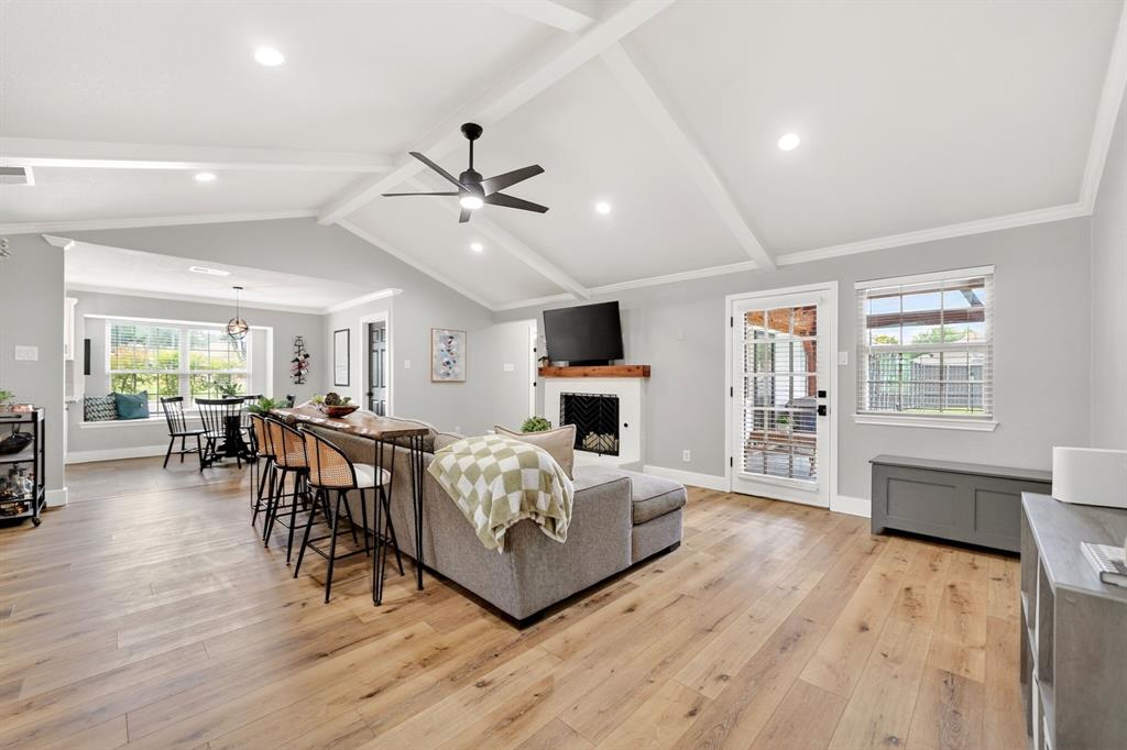 10114 Lawler Road Dallas, TX 75243 - Photo 6 of 32