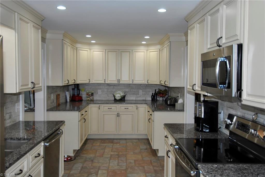 9010 River Path Road Lewisville, NC 27023 - Photo 5 of 30 Gallery Image 5