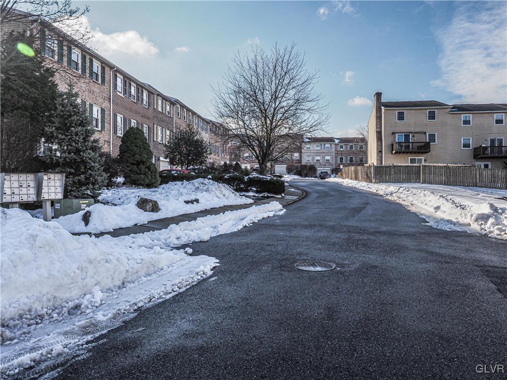 1033 Barnside Road Allentown, PA 18103 - Photo 3 of 27 Gallery Image 3