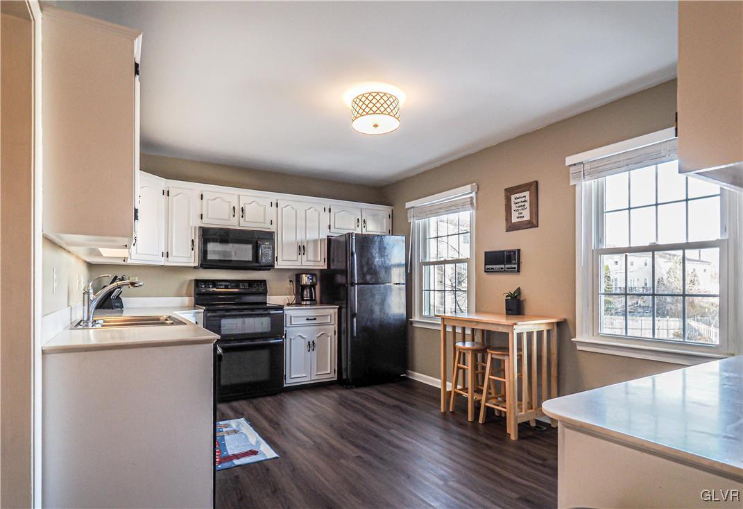 1033 Barnside Road Allentown, PA 18103 - Photo 8 of 27 Gallery Image 8