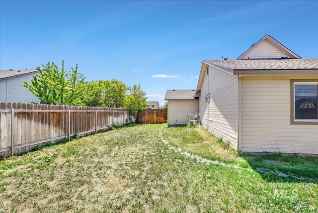 $395,000 | 740 Southwest Portal Street, Mountain Home, ID 83647