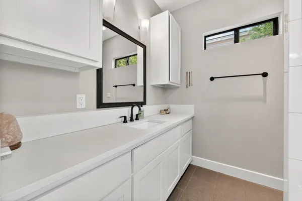 $3,000 | 3003 Lovell Drive, Unit A, Austin, TX 78723