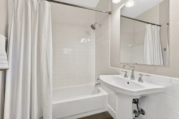 $3,000 | 3003 Lovell Drive, Unit A, Austin, TX 78723