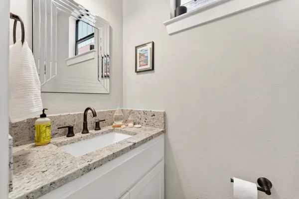 $3,000 | 3003 Lovell Drive, Unit A, Austin, TX 78723