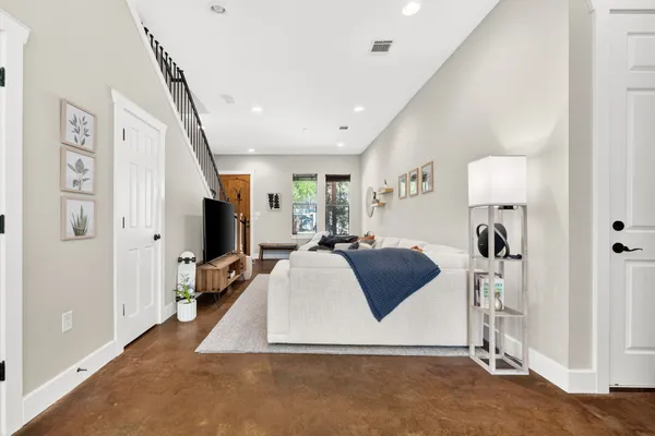 $3,000 | 3003 Lovell Drive, Unit A, Austin, TX 78723