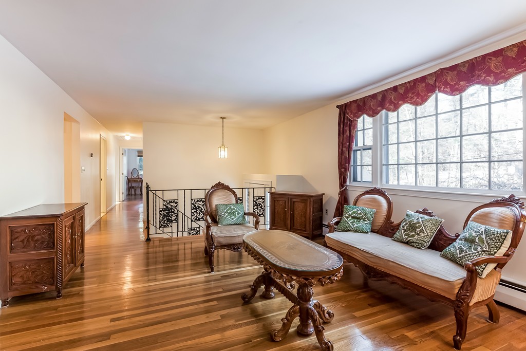 3 Larch Road Acton, MA 01720 - Photo 5 of 30 Gallery Image 5