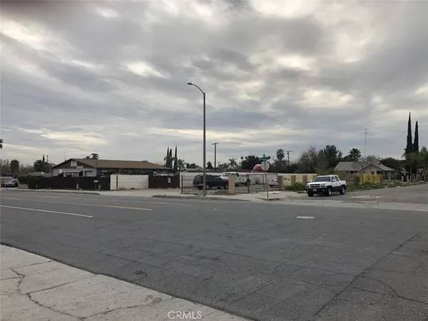 $425,000 | 1098 North Mt Vernon Avenue, San Bernardino, CA 92411