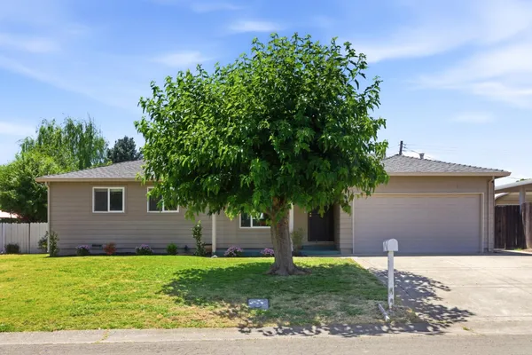 $549,999 | 6545 Miles Lane, Carmichael, CA 95608