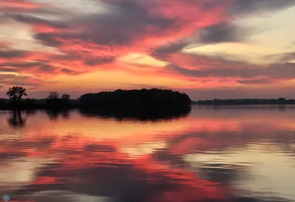 $599,900 | 13112 2nd Street Northeast, Spicer, MN 56288