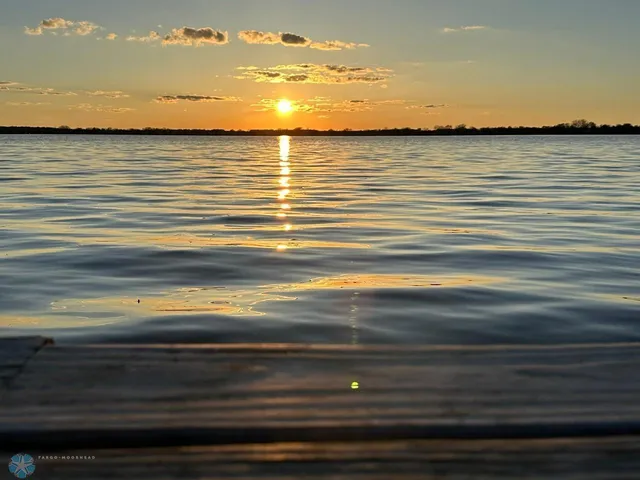 $625,000 | 13112 2nd Street Northeast, Spicer, MN 56288