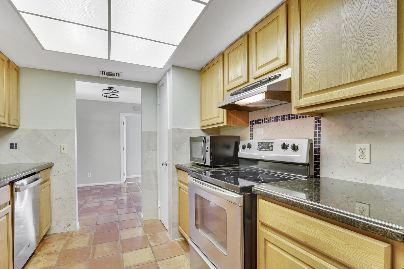 53 Willow Road Tequesta, FL 33469 - Photo 14 of 36 14