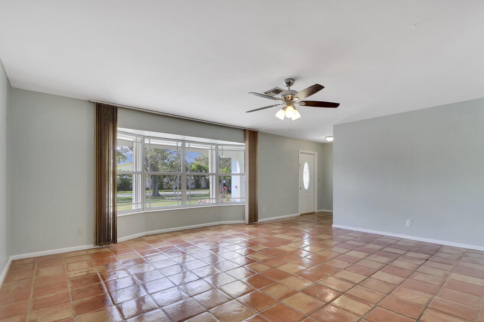 53 Willow Road Tequesta, FL 33469 - Photo 6 of 36 6