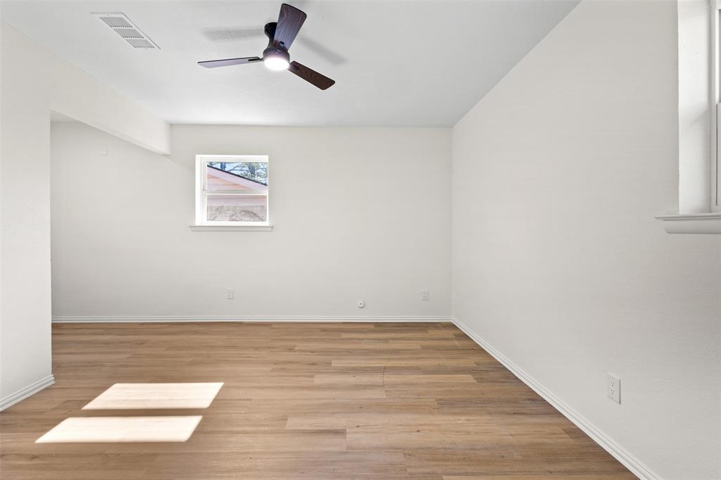 1905 Cimarron Trail Hurst, TX 76054 - Photo 11 of 32