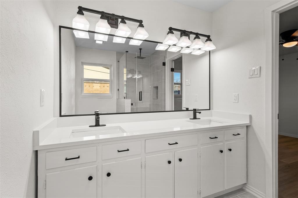 1905 Cimarron Trail Hurst, TX 76054 - Photo 24 of 32