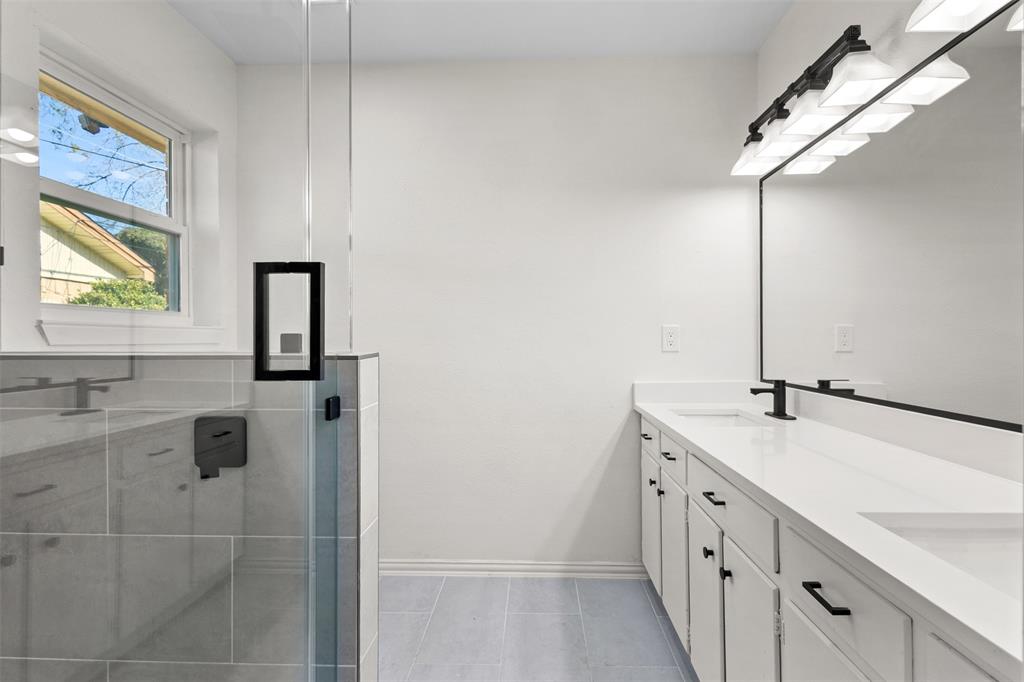 1905 Cimarron Trail Hurst, TX 76054 - Photo 25 of 32